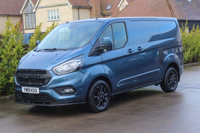 2025 Ford Transit Custom