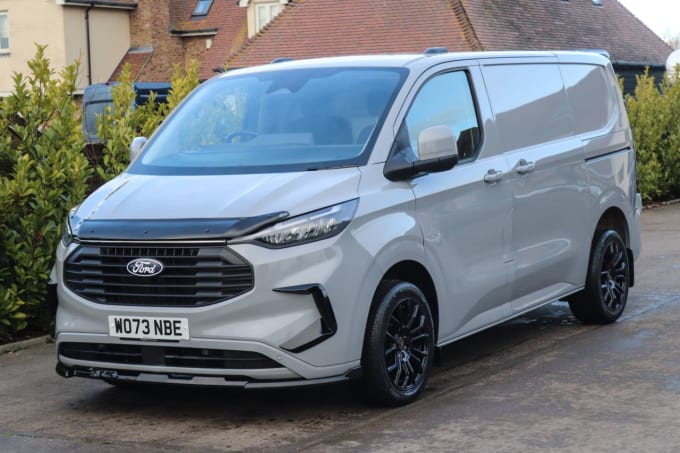 2025 Ford Transit Custom