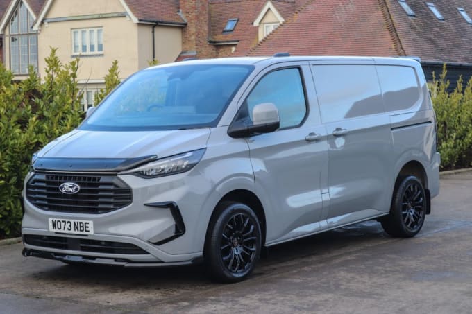 2025 Ford Transit Custom