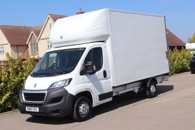 2025 Peugeot Boxer