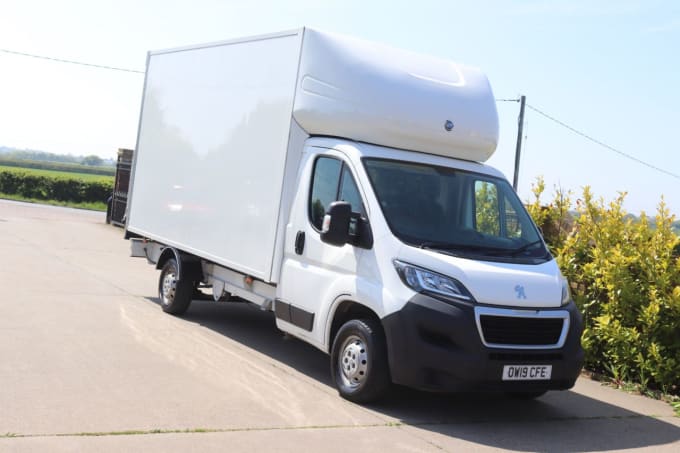 2025 Peugeot Boxer