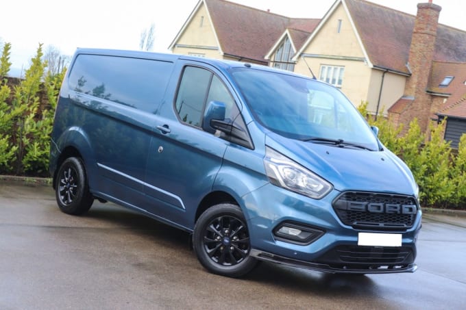 2025 Ford Transit Custom