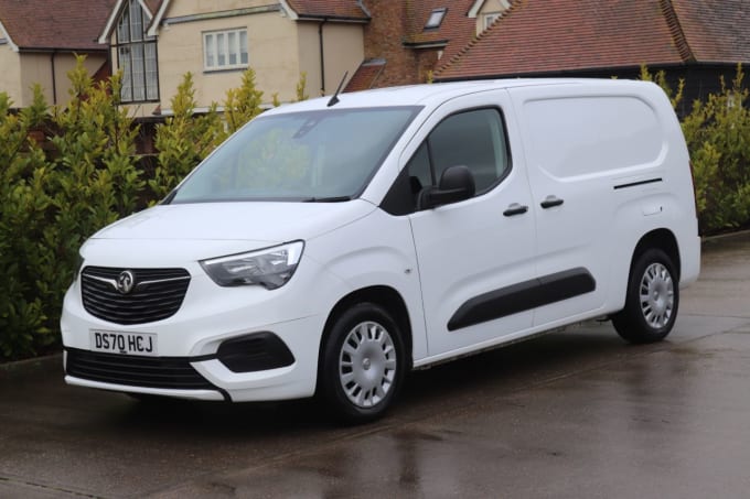 2025 Vauxhall Combo