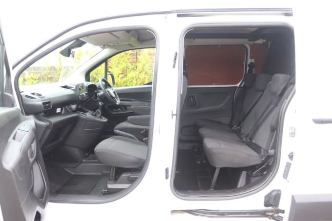 2025 Vauxhall Combo