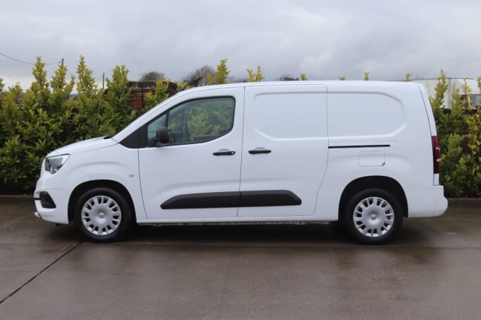 2025 Vauxhall Combo