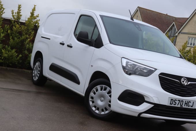 2025 Vauxhall Combo