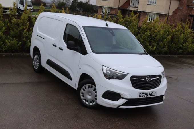 2025 Vauxhall Combo