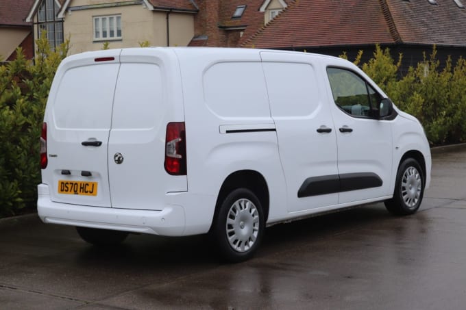 2025 Vauxhall Combo