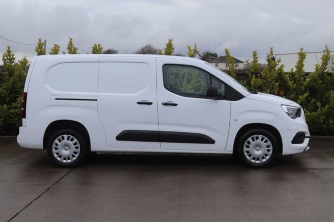 2025 Vauxhall Combo