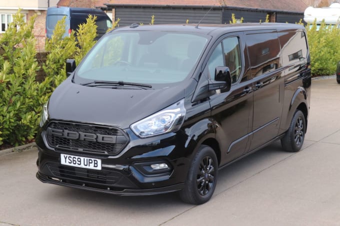 2025 Ford Transit Custom