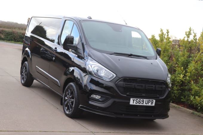 2025 Ford Transit Custom