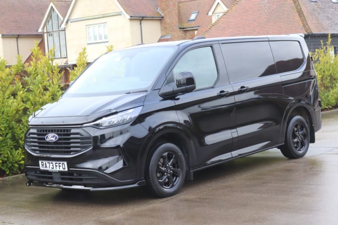 2025 Ford Transit Custom