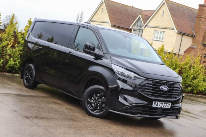 2025 Ford Transit Custom