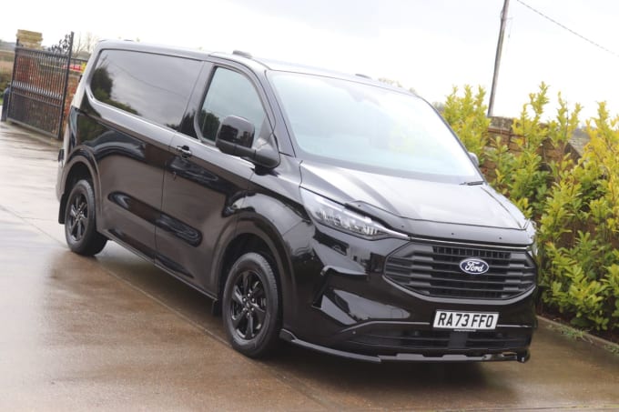 2025 Ford Transit Custom