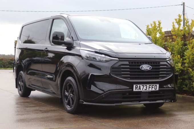 2025 Ford Transit Custom