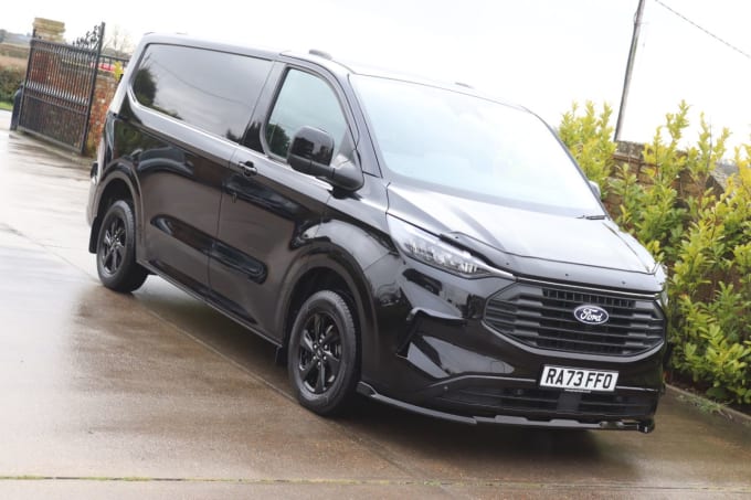 2025 Ford Transit Custom