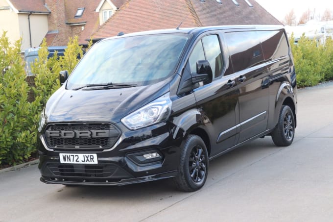 2025 Ford Transit Custom