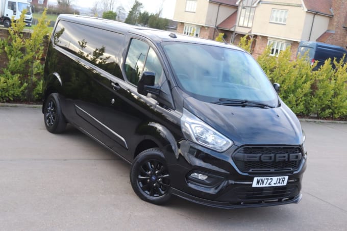 2025 Ford Transit Custom