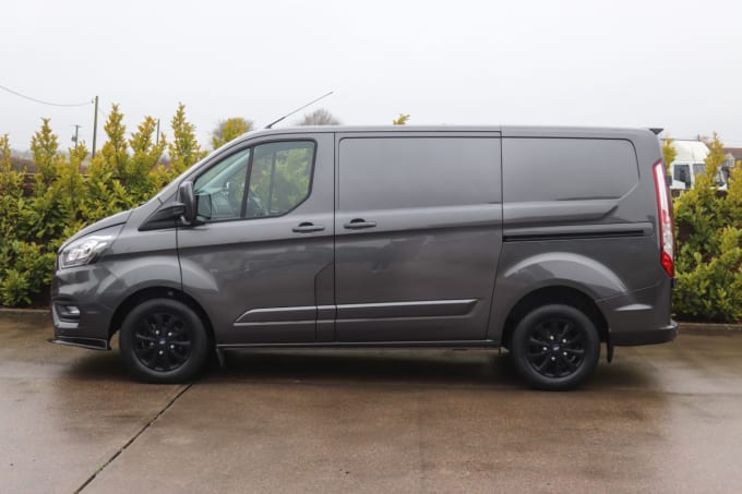 2025 Ford Transit Custom