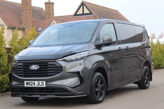 2025 Ford Transit Custom