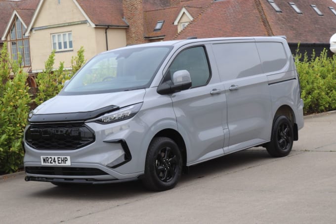 2025 Ford Transit Custom