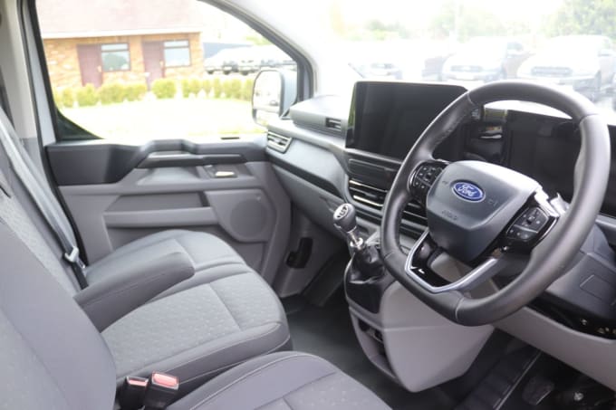 2025 Ford Transit Custom