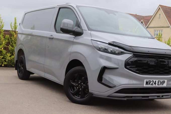 2025 Ford Transit Custom