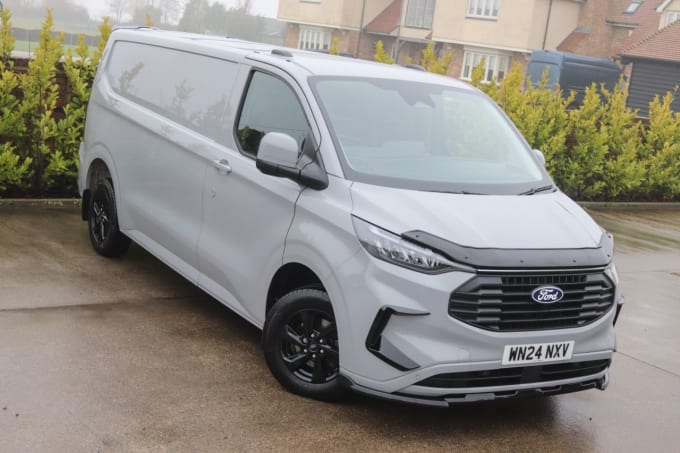 2025 Ford Transit Custom