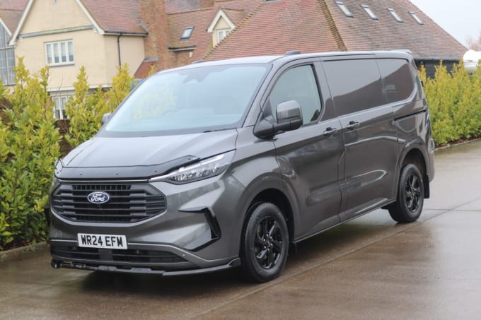 2025 Ford Transit Custom