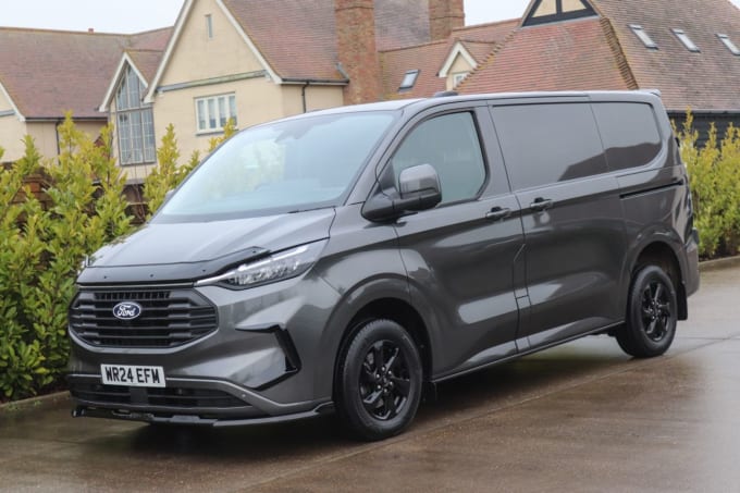 2025 Ford Transit Custom