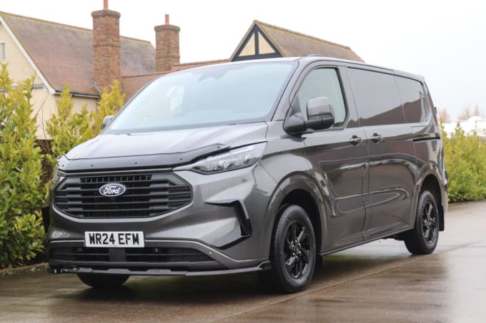 2025 Ford Transit Custom