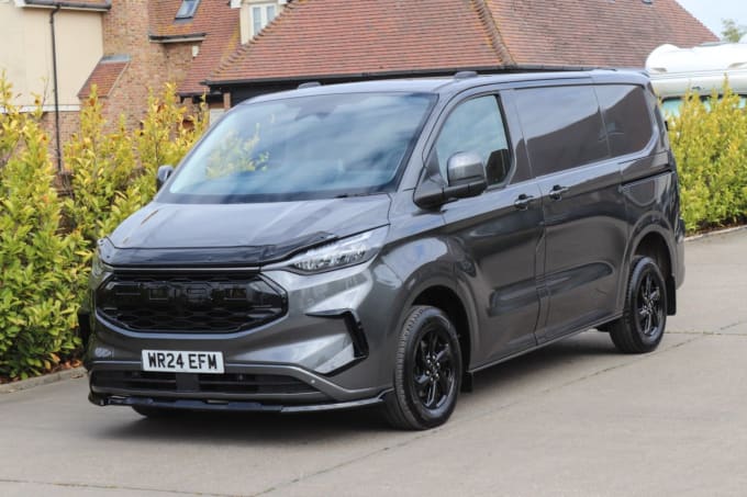 2025 Ford Transit Custom