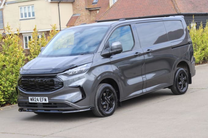 2025 Ford Transit Custom
