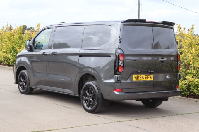 2025 Ford Transit Custom