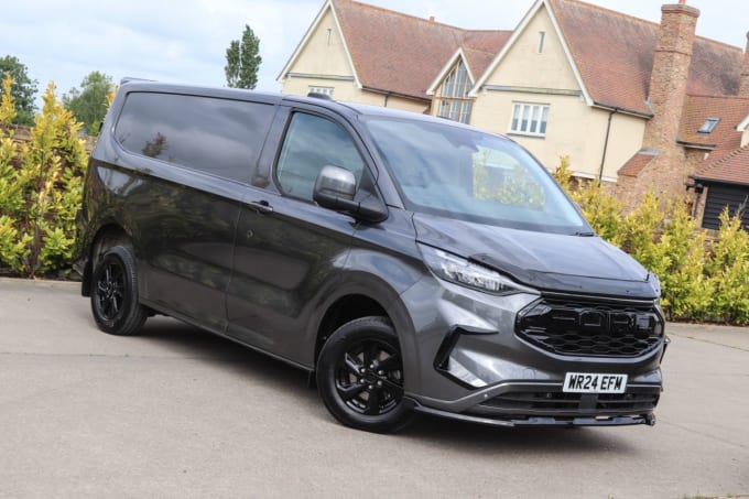 2025 Ford Transit Custom