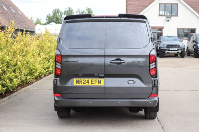 2025 Ford Transit Custom