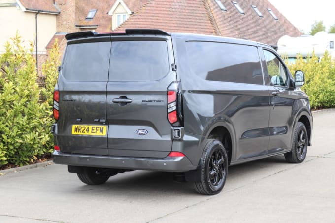 2025 Ford Transit Custom
