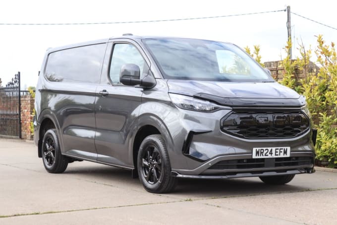 2025 Ford Transit Custom
