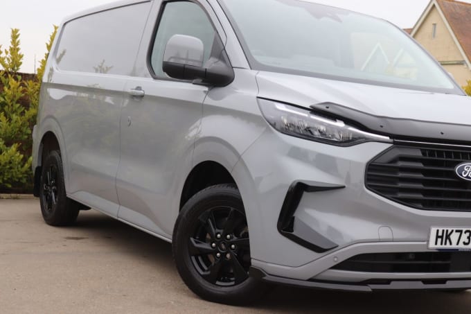 2025 Ford Transit Custom