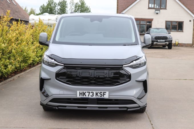 2025 Ford Transit Custom