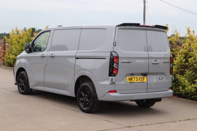 2025 Ford Transit Custom