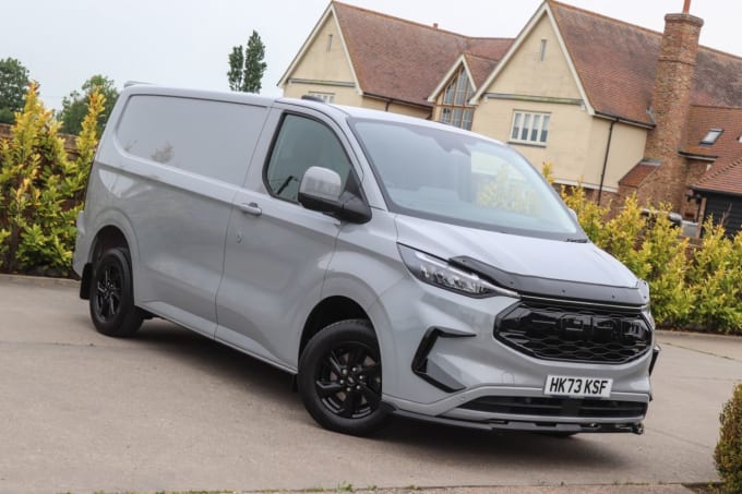 2025 Ford Transit Custom