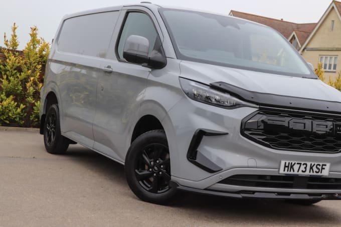 2025 Ford Transit Custom
