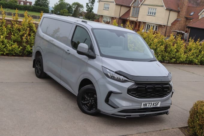 2025 Ford Transit Custom