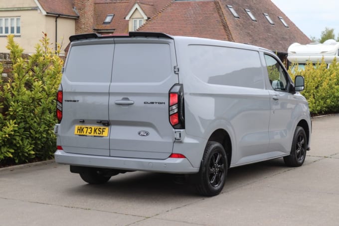 2025 Ford Transit Custom