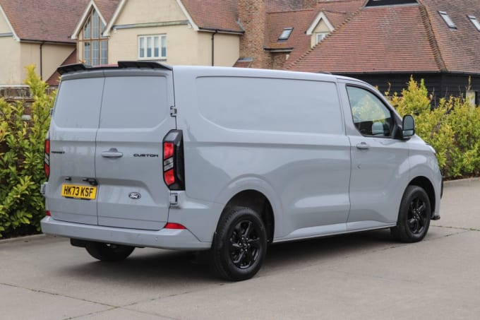 2025 Ford Transit Custom