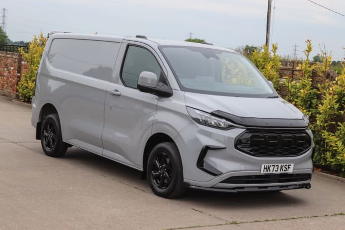 2025 Ford Transit Custom