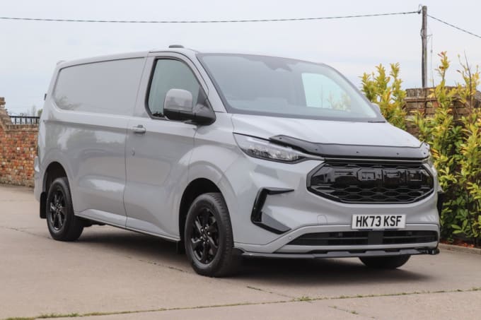 2025 Ford Transit Custom