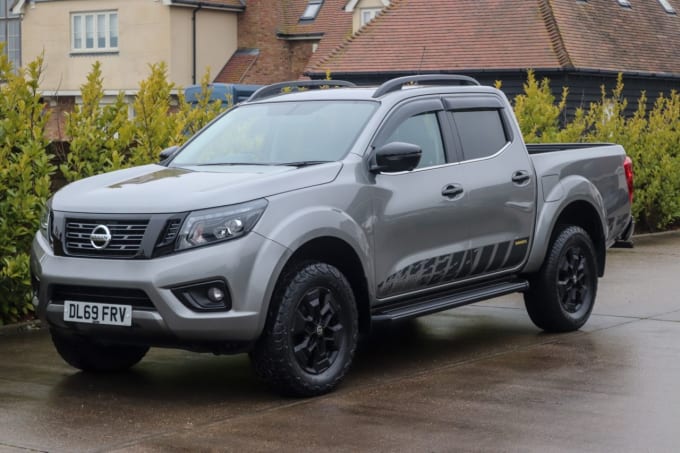 2025 Nissan Navara