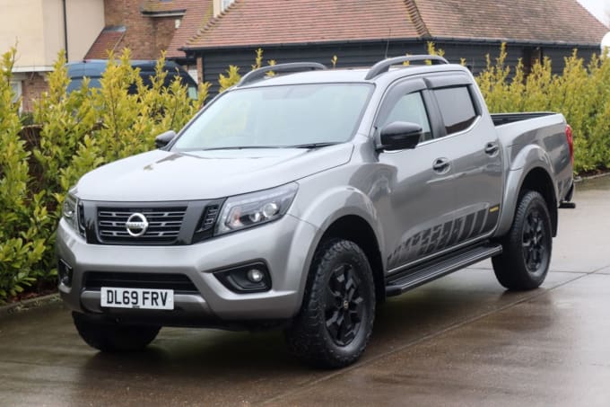 2025 Nissan Navara